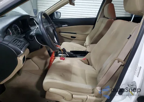 2011 Honda Accord Lx z USA, uszkodzony, nr VIN 1HGCP2F33BA061170